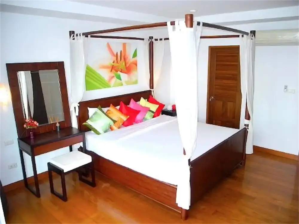 Муанг: Sunrise 3 bedrooms Modern Apartment In Nai Harn