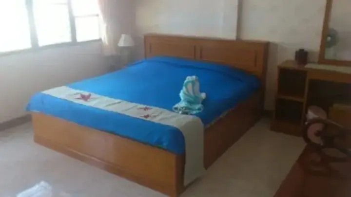 Pathio: Bang Boet Bay Beach Resort