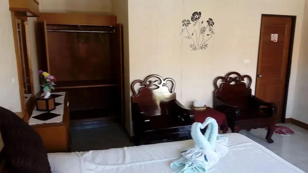 Pathio: Bang Boet Bay Beach Resort