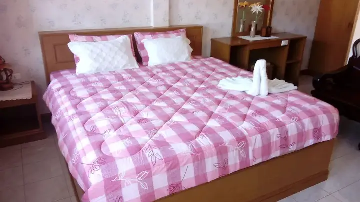 Pathio: Bang Boet Bay Beach Resort