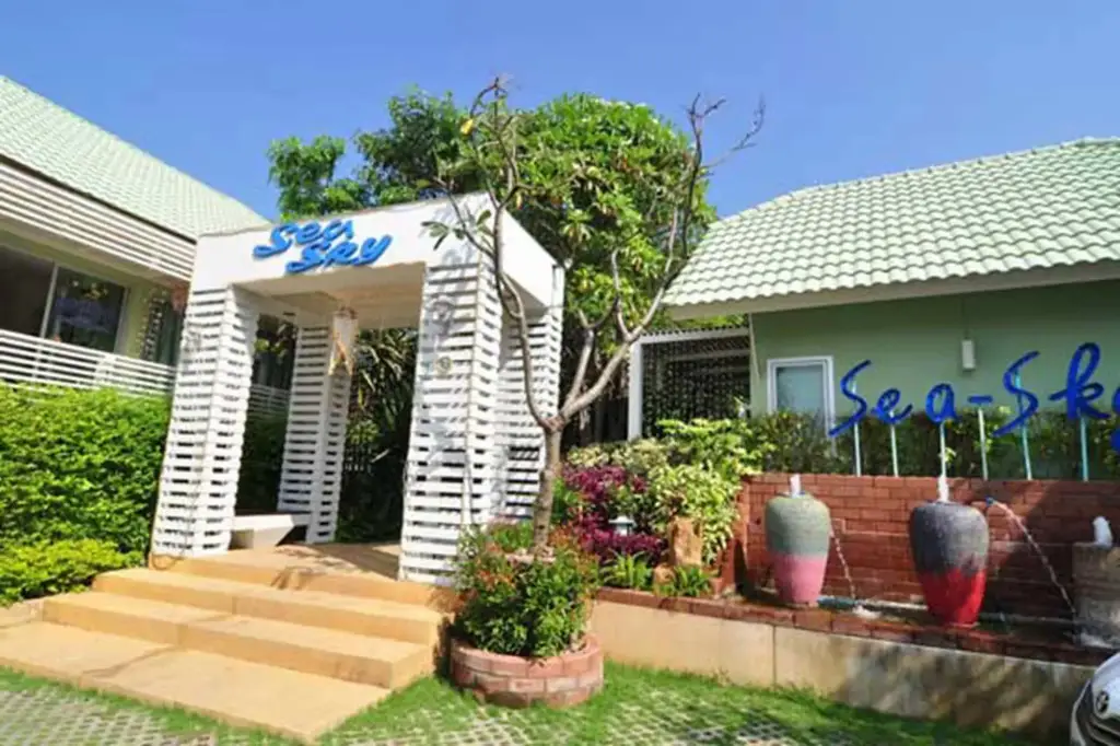 Sea Sky Beach Resort — фото 1