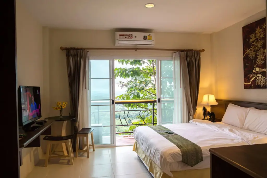 Mae Chan: Rai Kaset Phu Praewa Hotel