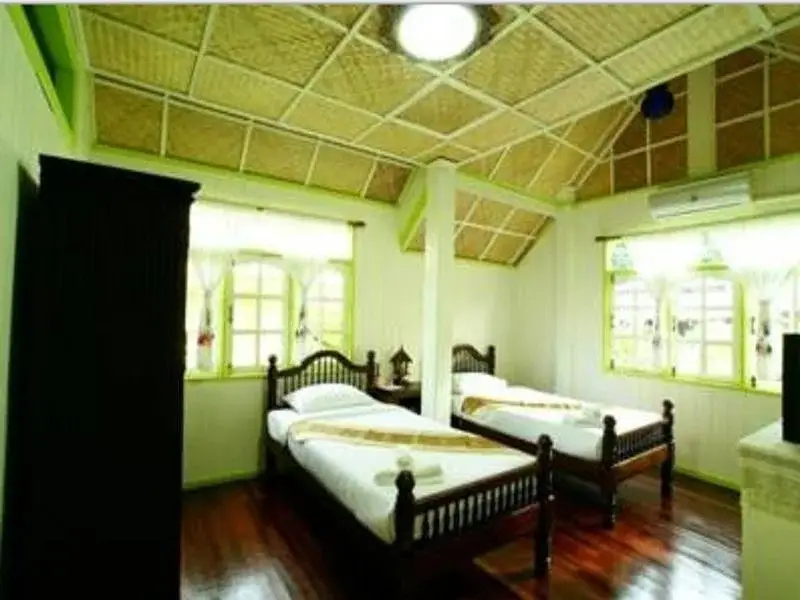 Кханонгпхра: Ruen Maingam Resort