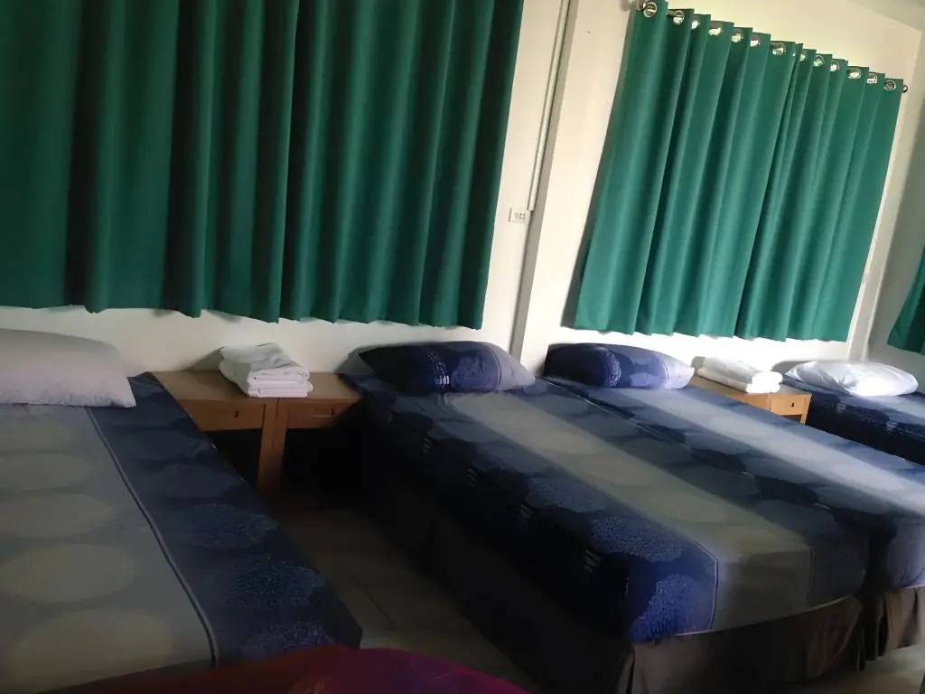 Дамноен Садуак: Damnoen Care Resort