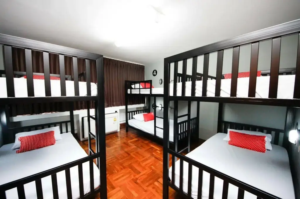 Бангкок: Restdot Hostel