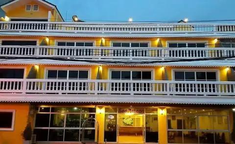 Sea Falcon Hotel — фото 1