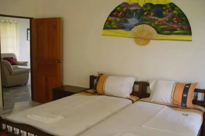 Чаам: Swiss Orchid Private Bungalow Resort