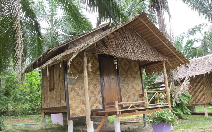 Краби: Anavin House