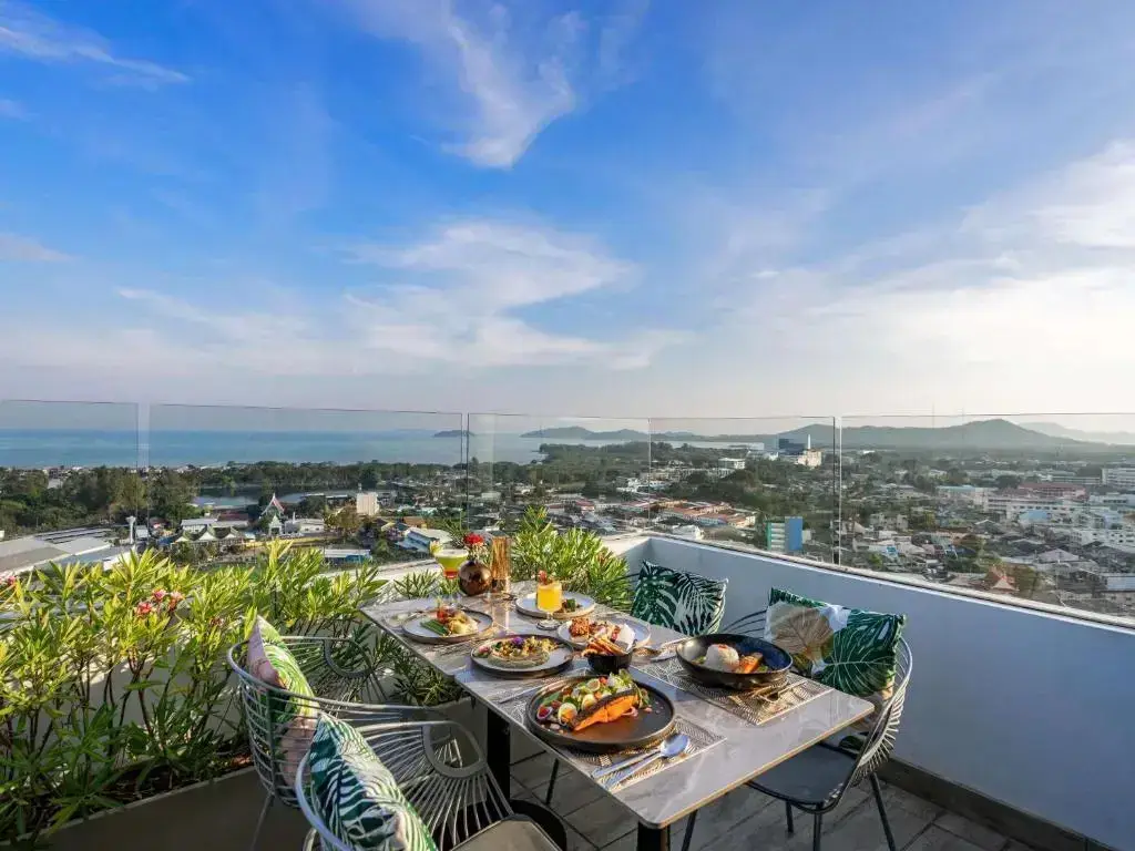 Пхукет: Novotel Phuket City Phokeethra Hotel
