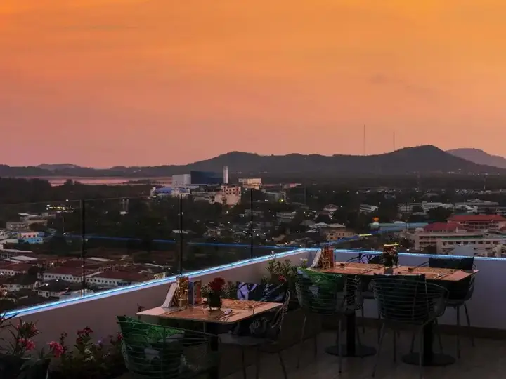 Пхукет: Novotel Phuket City Phokeethra Hotel