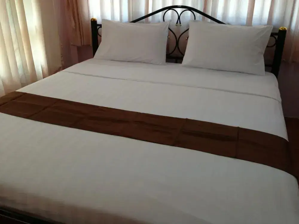 Чаам: VIP Condochain - Villa Imboon
