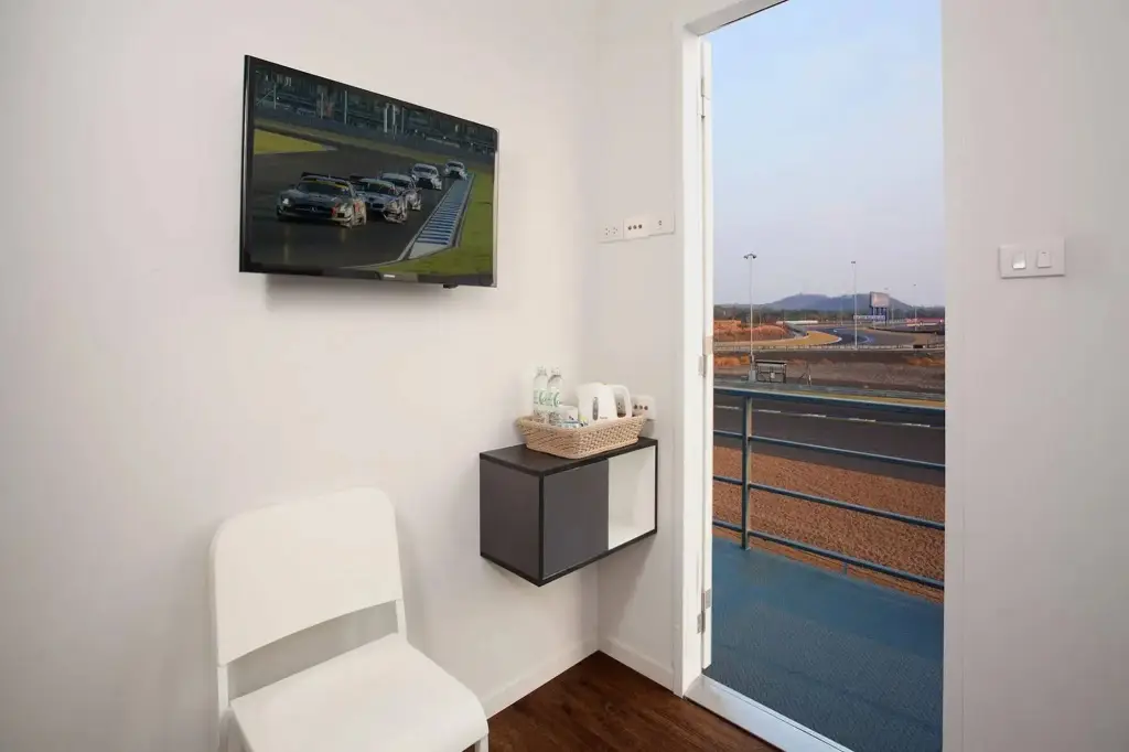 Пан Кок Кхао: Bric Box Hotel Buriram