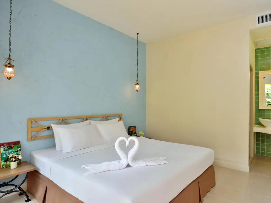 Чаам: Talay Hotel & Villa