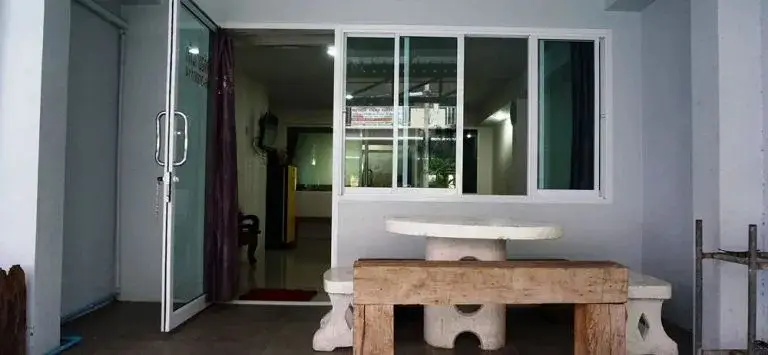 Чаам: Nong New House 1