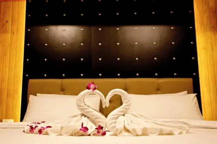 пляж Санрайз: Poohbar Resort & Lotusdive