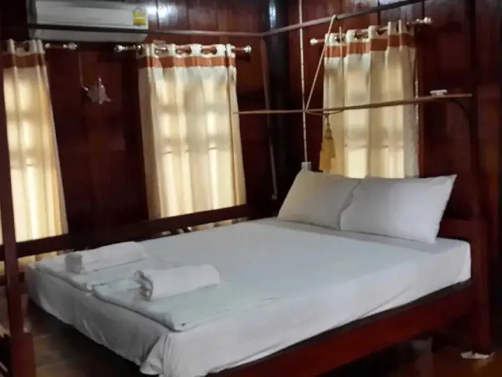 Тхунгкхок: Baandin Rimnum Resort