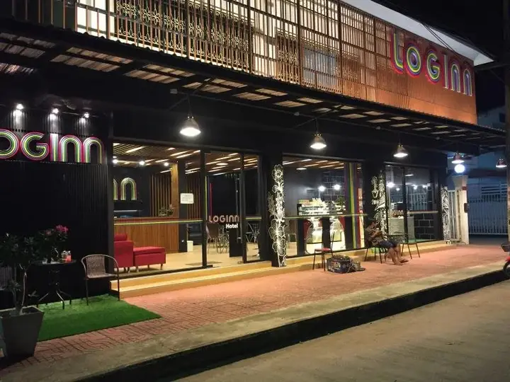Варин-Чамрап: Loginn Hotel