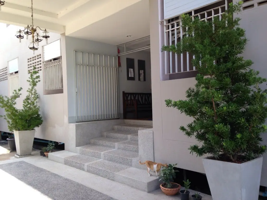 Амнатчарен: Zwahotel Amnatcharoen