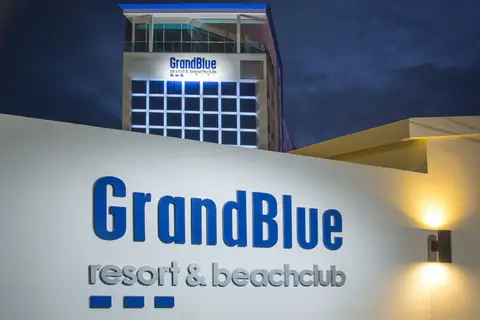 GrandBlue Resort — фото 1