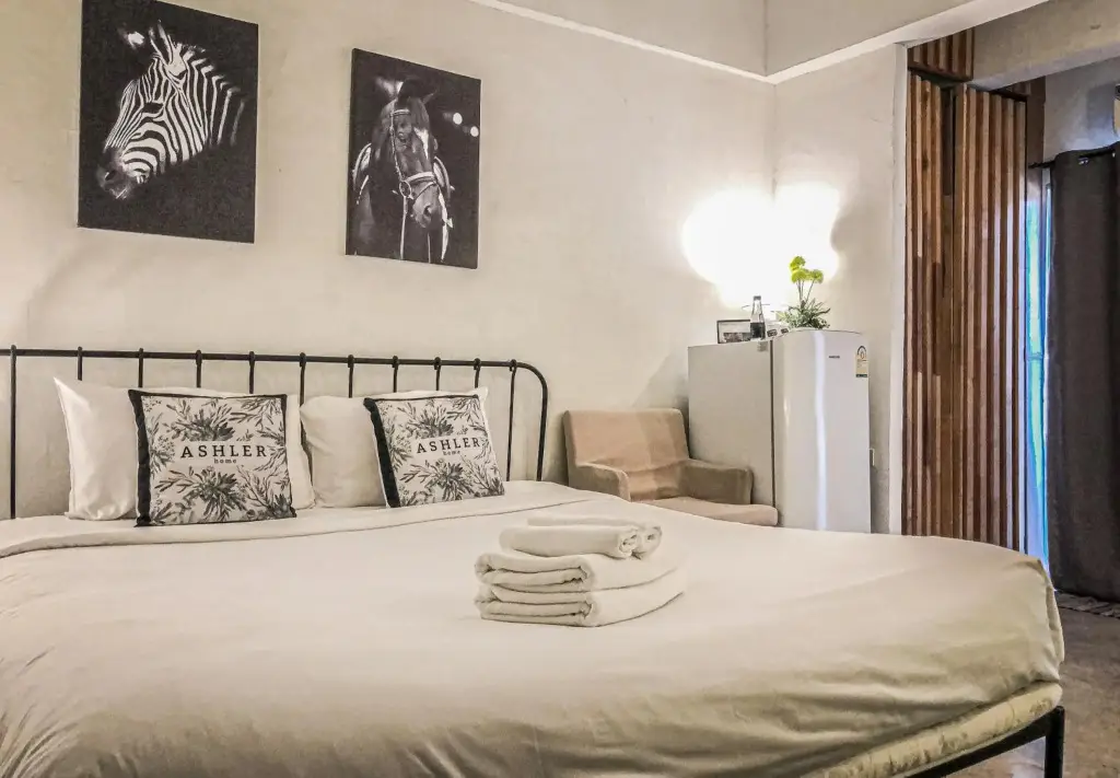 Варин-Чамрап: de Lit Hotel