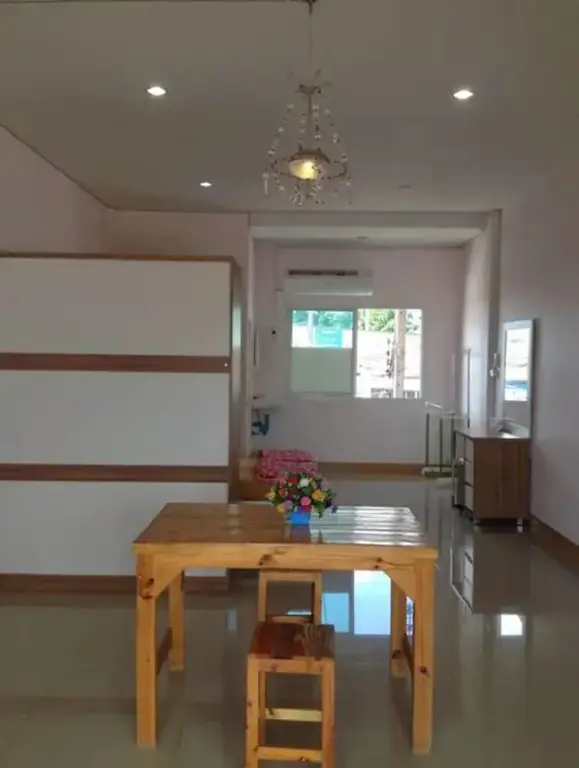 Дем Банг Нанг Буат: SIS Guesthouse