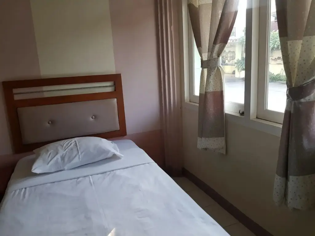 Пхитсанулок: Casa Holiday Hotel