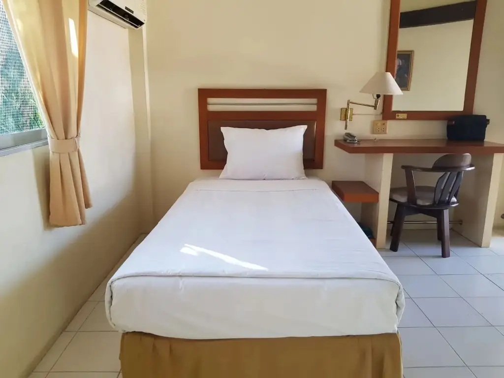 Пхитсанулок: Casa Holiday Hotel
