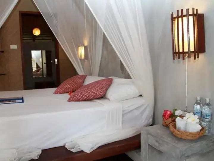 главный пляж: Coco Cottage Resort