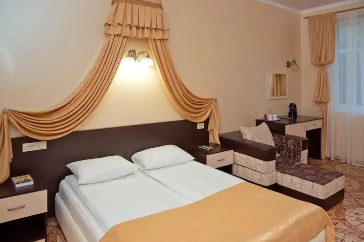 Донецк: Отель Флеш