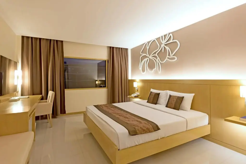 Исторический парк Kamphaeng Phet: Navarat Heritage Hotel