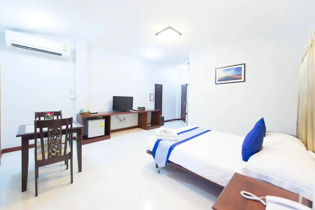 Нонгкхай: Nongkhai White Hotel