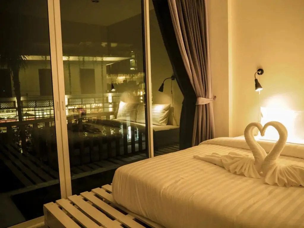 Тхаланг: Take a break at Naiyang Beach Hostel
