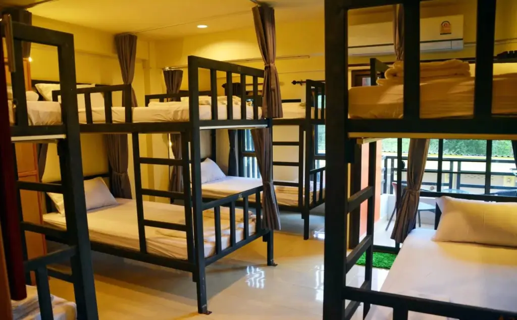 Ланта: Chang Hostel