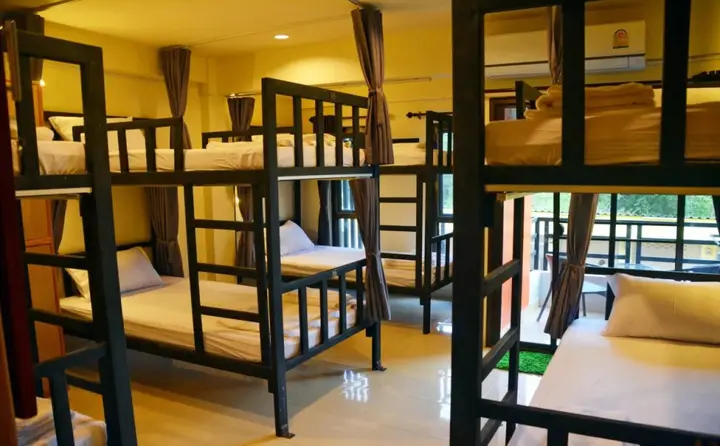 Ланта: Chang Hostel