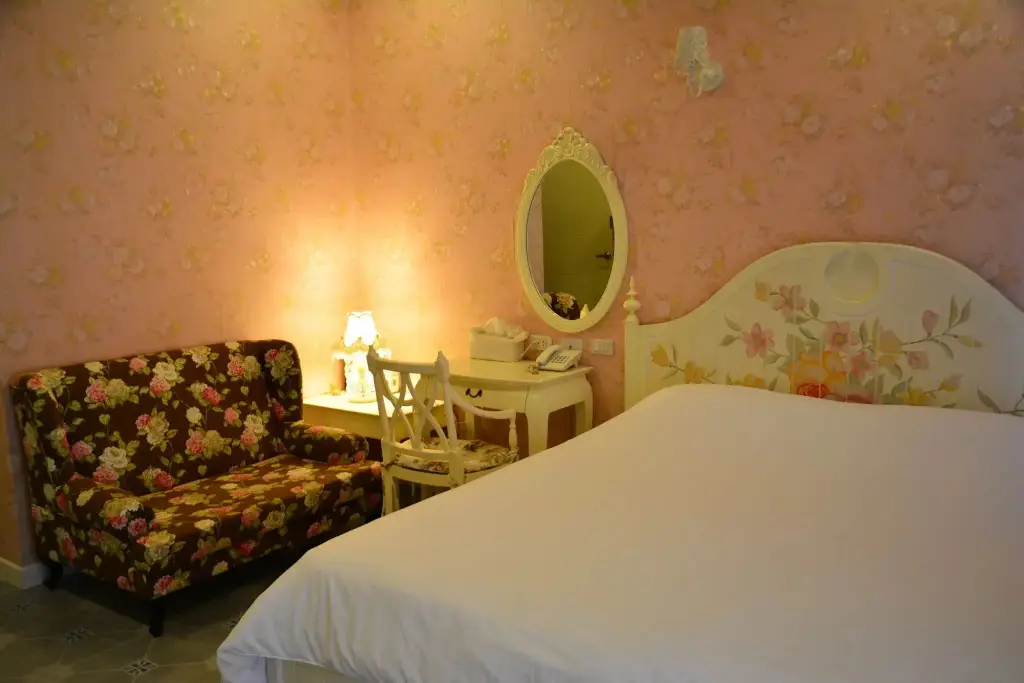 Накхонситхаммарат: English Cottage