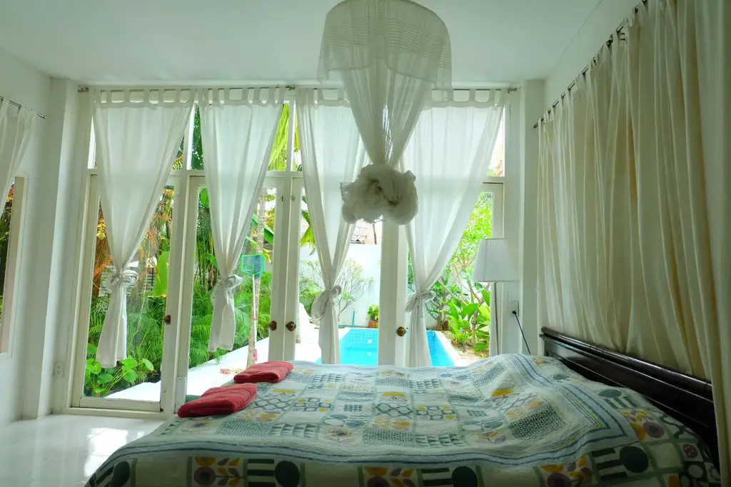 Маерим: Franjipani Home