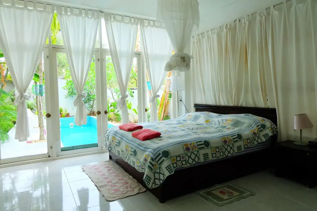 Маерим: Franjipani Home