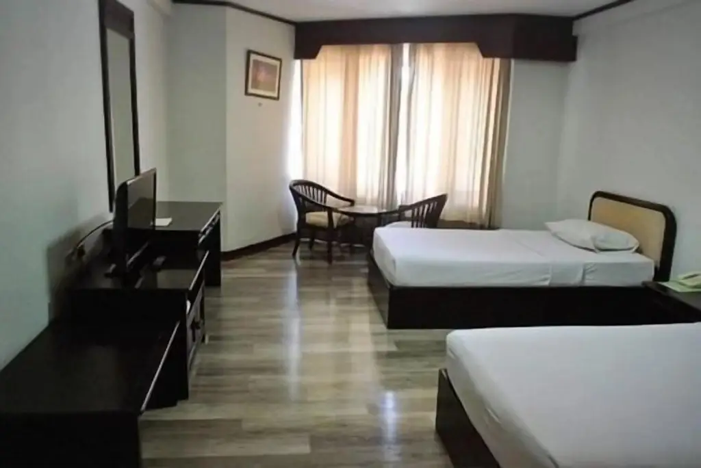 Пхетчхабури: Royal Diamond Hotel