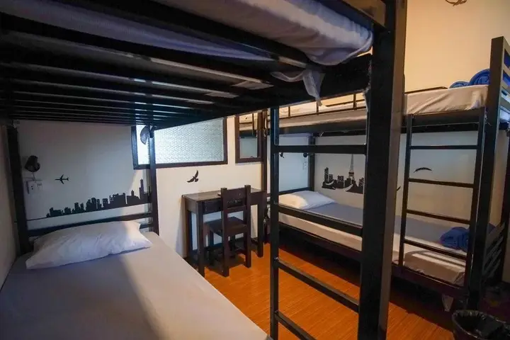 Бангкок: YHA Bangkok Downtown at Station S3 - Hostel