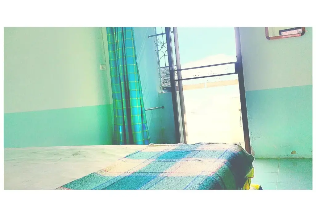 Хатъяй: Sangjan Apartment
