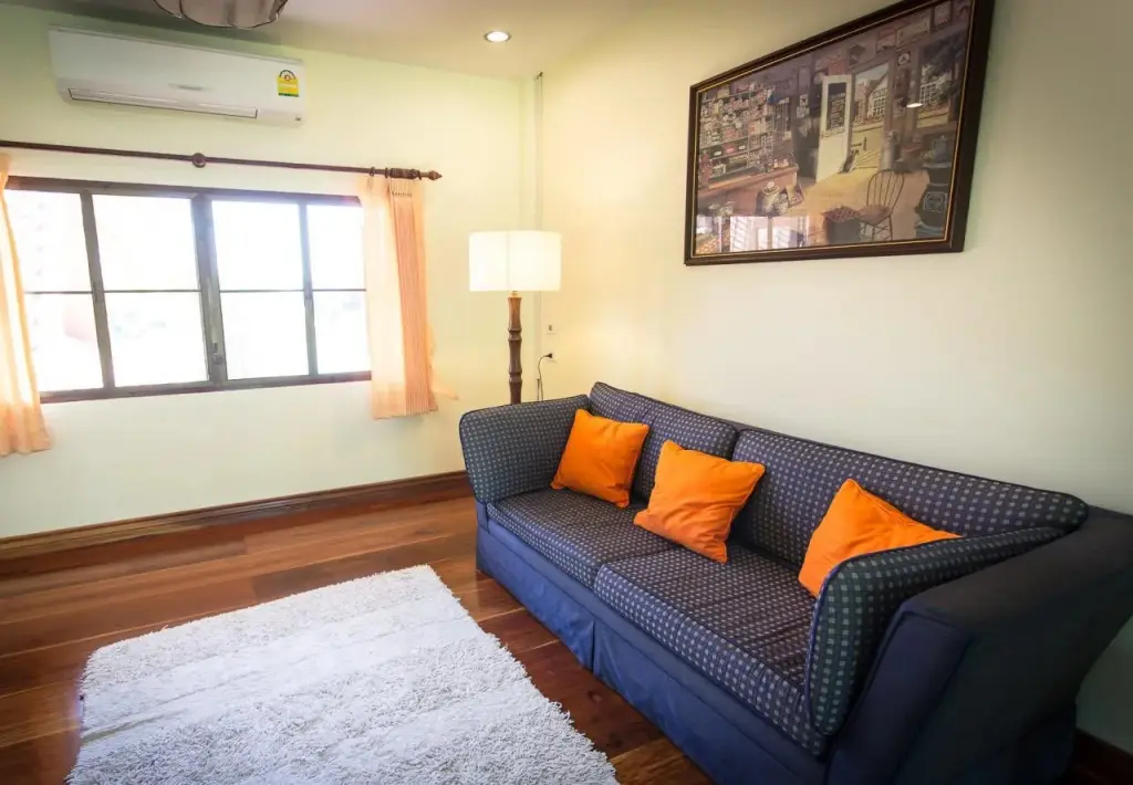 Дем Банг Нанг Буат: Tharnrarin Villa Suphan Buri