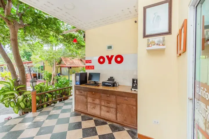 Пранбури : OYO 785 Baan Pak Rim Nam