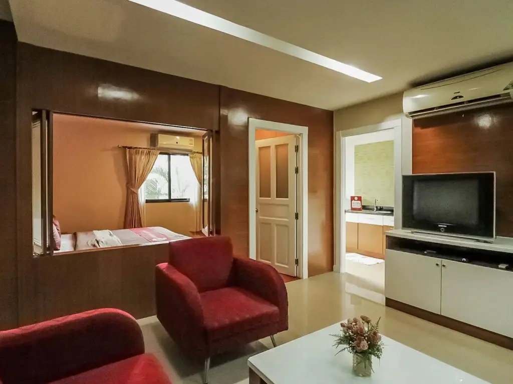 Бангкок: Unico Srinakarin Residence