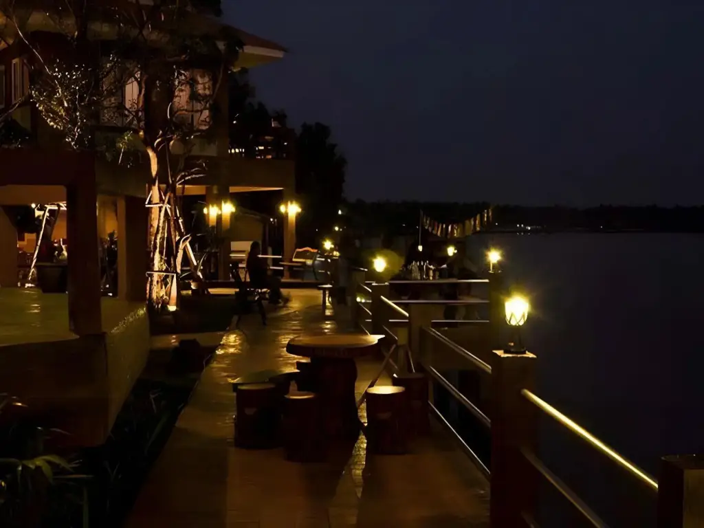 Ампхава: Baan Im Oun Resort