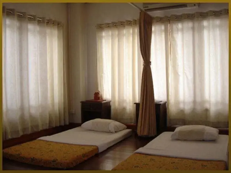 Супханбури: Sri U-Thong Grand Hotel
