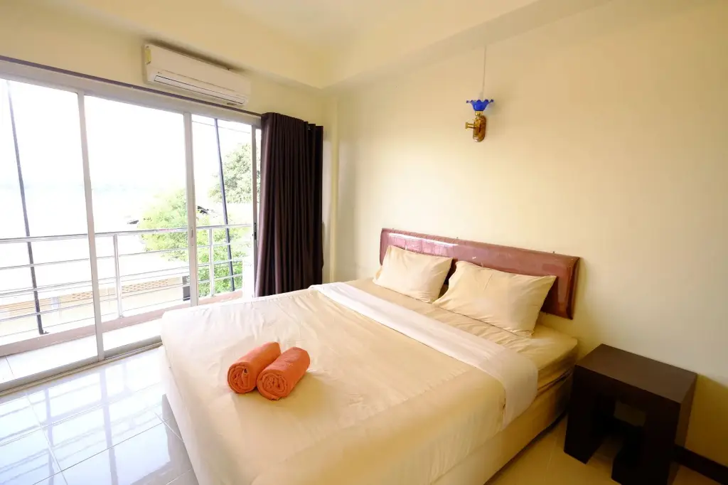 Нахон Фаном: Baan Rim Khong Hotel