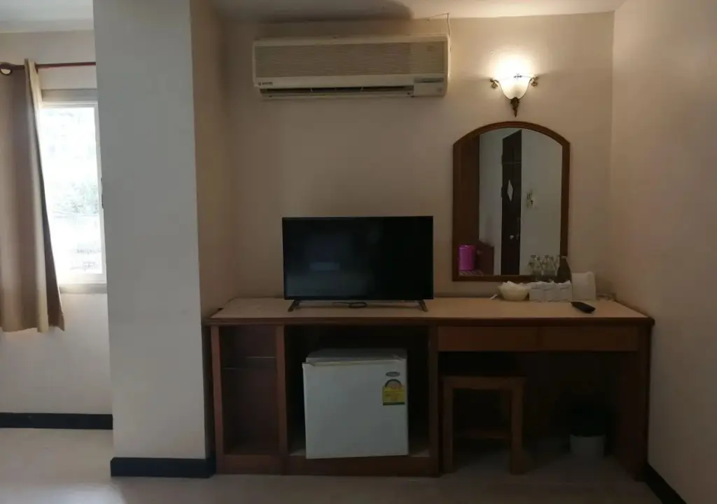 Хатъяй: C-Za Hotel