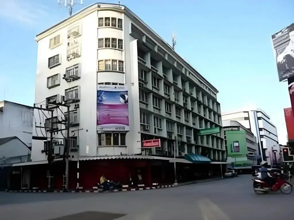 Хатъяй: Laemthong Hotel