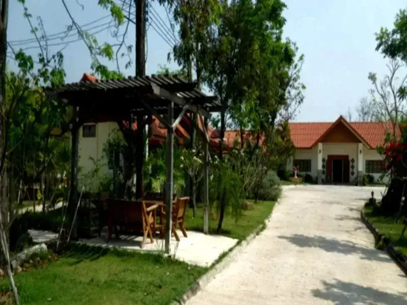 Кхонкэн: Tharawadee Resort
