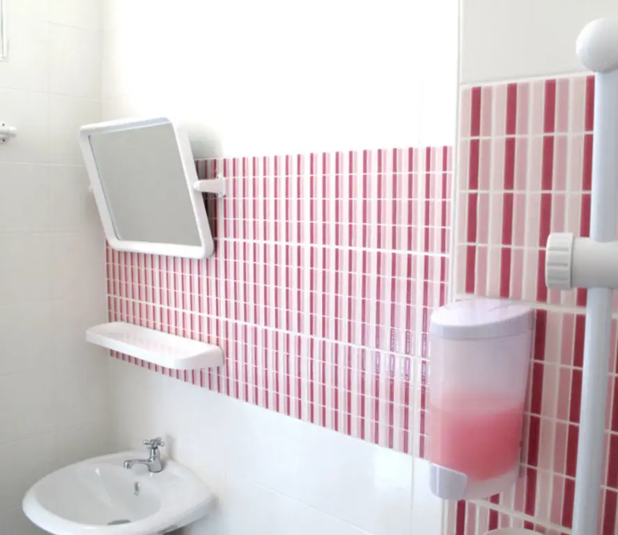 Кхонкэн: Cool Home